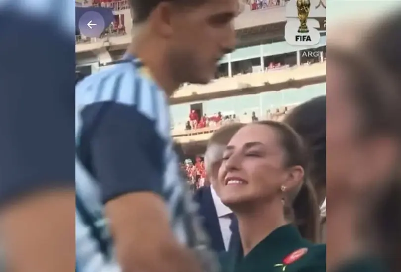 Juan Musso, el jugador argentino que no saludó a Sheinbaum en la premiación. Juan Musso, el jugador argentino que no saludó a Sheinbaum en la premiación.