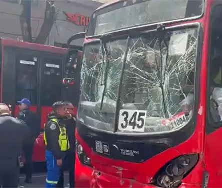 Choque de Metrob&uacute;s en Insurgentes: revelan identidad de las 16 personas lesionadas