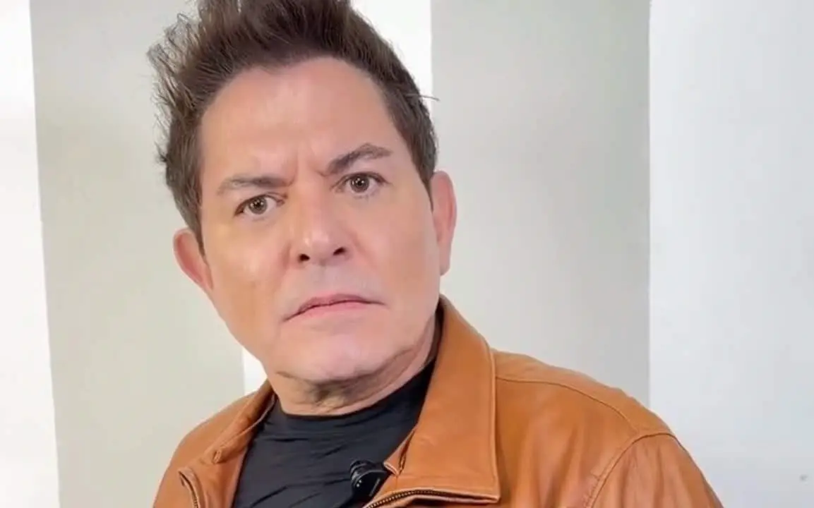 Ahora tiene 66 a&ntilde;os, est&aacute; casado con Patricia Rodr&iacute;guez y tiene tres hijos. Ha participado en las series 'Pap&aacute;s por conveniencia', 'El Junior: El mirrey de los capos' y recientemente se sum&oacute; a 'La Casa de los Famosos'.