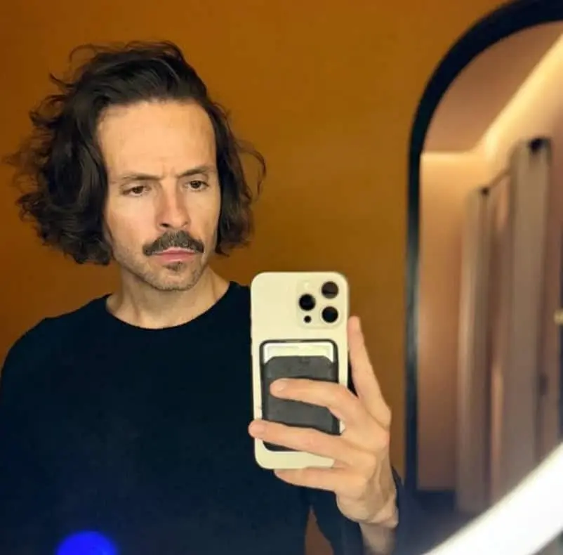 Ahora tiene 48 a&ntilde;os. Ha participado en series como 'M&eacute;dicos, l&iacute;nea de vida' y 'El ni&ntilde;ero'.