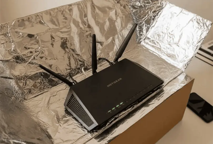 Mexicanos envuelven el router WiFi con papel aluminio: &iquest;realmente mejora la se&ntilde;al o es un mito?
