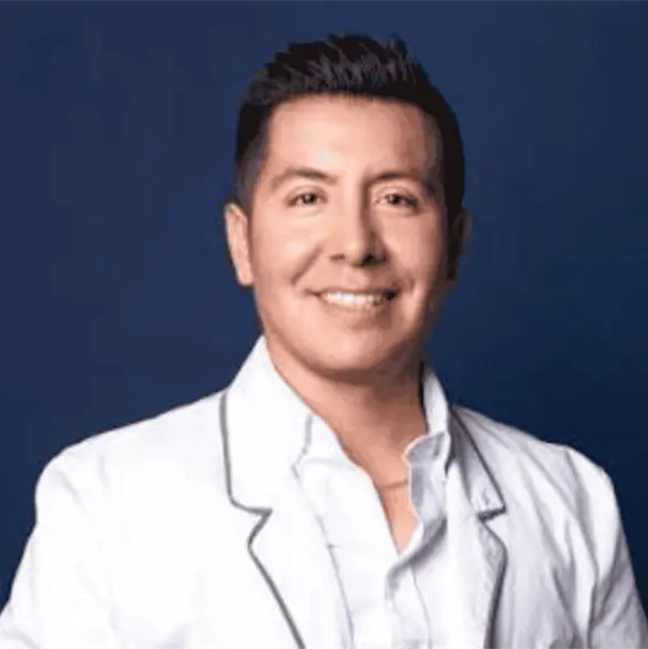 Mr. Doctor denuncia amenazas tras investigar el caso de Dafne y visitar la Academia Doenitz en Tamaulipas Mr. Doctor denuncia amenazas tras investigar el caso de Dafne y visitar la Academia Doenitz en Tamaulipas