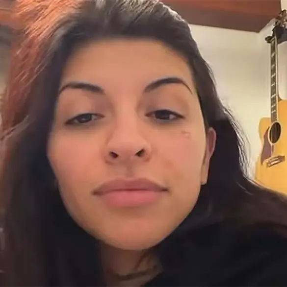 Paren de cancelarme: Cazzu pide un alto a las críticas tras video donde se burla de México