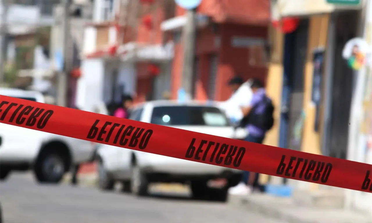  Autoridades investigan la muerte de un niño encontrado sin vida dentro de un vehículo en Juárez. Imagen ilustrativa. 
