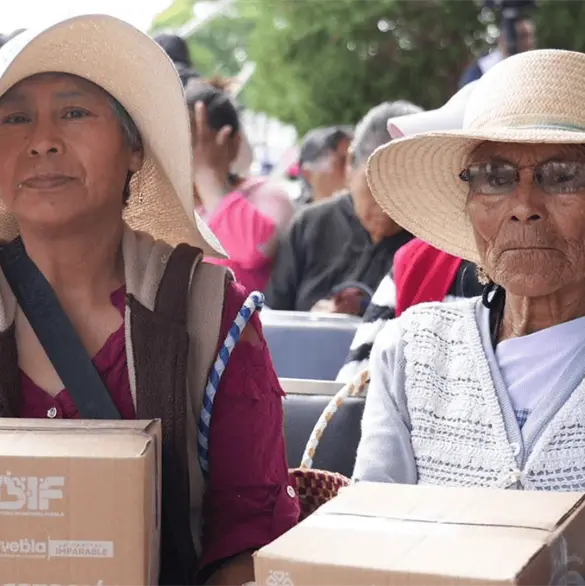 Entregan m&aacute;s de 8 mil paquetes alimentarios en Santa Mar&iacute;a Xonacatepec