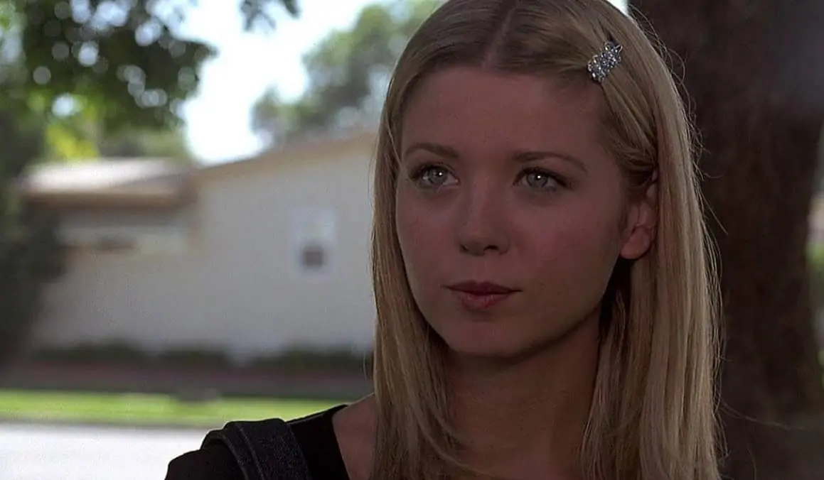 Tara Reid interpretó a Victoria 'Vicky' Lathum, la novia de Kevin Tara Reid interpretó a Victoria 'Vicky' Lathum, la novia de Kevin