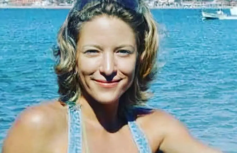 A los 15 años vivió en Grecia, donde estudió actuación con la actriz Nastasia Papathanassiou, fortaleciendo su interés por la interpretación. A los 15 años vivió en Grecia, donde estudió actuación con la actriz Nastasia Papathanassiou, fortaleciendo su interés por la interpretación.