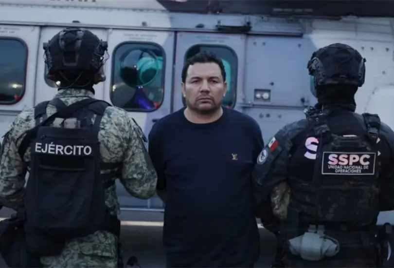 Ramón Ángel "R1" fue capturado tras meses de inteligencia; autoridades lo señalan como presunto autor intelectual del asesinato de Carlos Manzo. Ramón Ángel "R1" fue capturado tras meses de inteligencia; autoridades lo señalan como presunto autor intelectual del asesinato de Carlos Manzo.