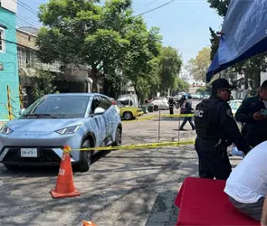 Le dio toques el&eacute;ctricos: muere pasajero tras pelea con conductor de taxi por aplicaci&oacute;n en la Portales