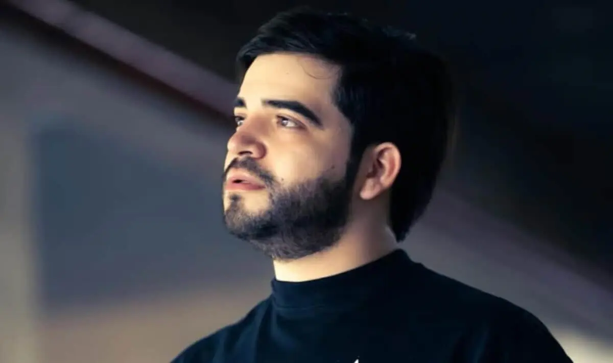  El asesinato del influencer César Gastélum causó conmoción en Culiacán luego de que la agresión ocurriera mientras realizaba una transmisión en vivo. 