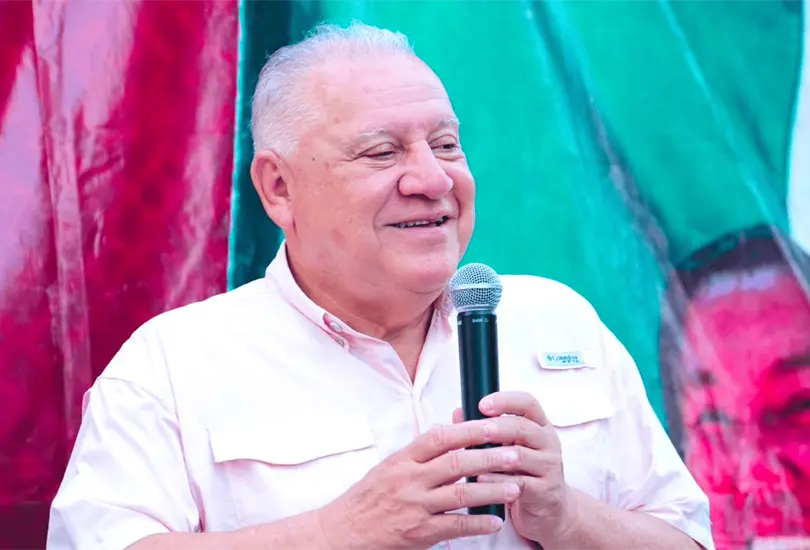Rafael Marín supera a otros aspirantes en encuesta rumbo a la coordinación de Morena en Quintana Roo. Rafael Marín supera a otros aspirantes en encuesta rumbo a la coordinación de Morena en Quintana Roo.