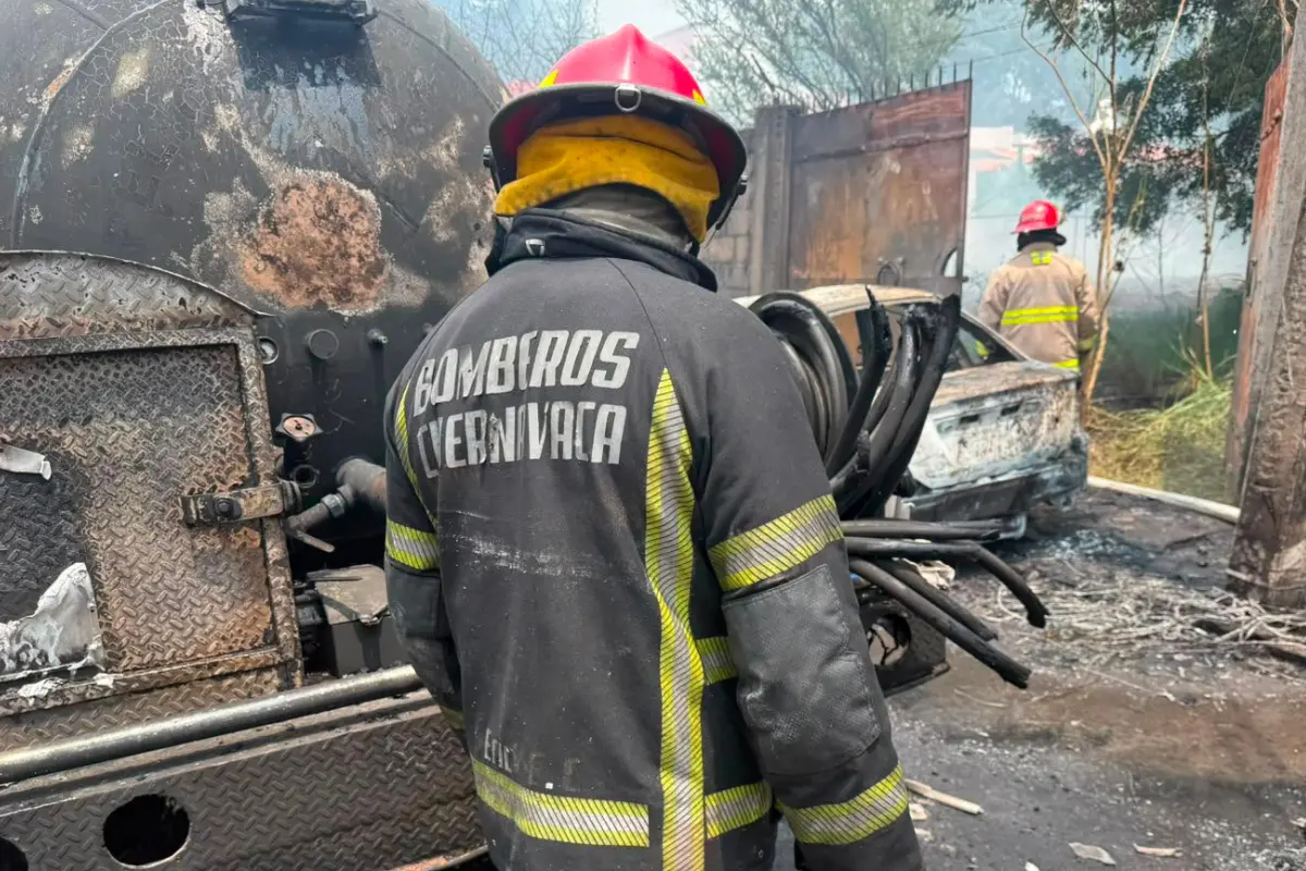  "La calle empezó a vibrar": testigo revela cómo se vivió la explosión de pipa en Cuernavaca 