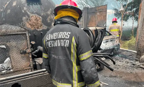 La calle empezó a vibrar: testigo revela cómo se vivió la explosión de pipa en Cuernavaca La calle empezó a vibrar: testigo revela cómo se vivió la explosión de pipa en Cuernavaca