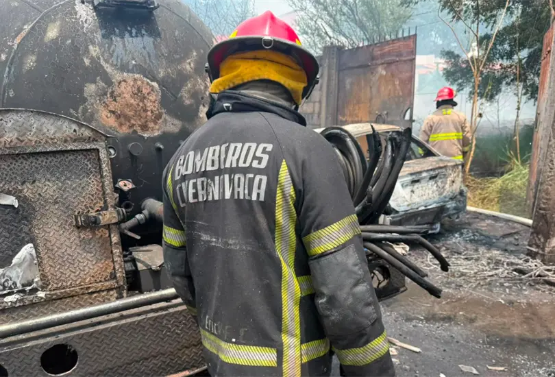 La calle empezó a vibrar: testigo revela cómo se vivió la explosión de pipa en Cuernavaca La calle empezó a vibrar: testigo revela cómo se vivió la explosión de pipa en Cuernavaca