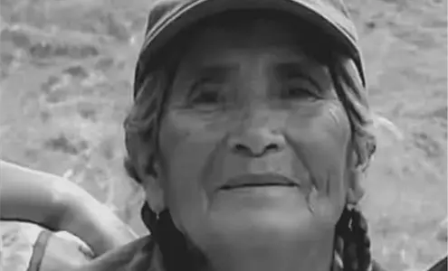 Doña Dominga regresaba de vender cemitas y la asesinaron por 90 pesos con una piedra Doña Dominga regresaba de vender cemitas y la asesinaron por 90 pesos con una piedra