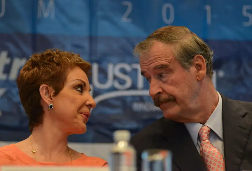 La nueva foto de Marta Sahagún a los 73 años junto a Vicente Fox y Maru Campos. La nueva foto de Marta Sahagún a los 73 años junto a Vicente Fox y Maru Campos.