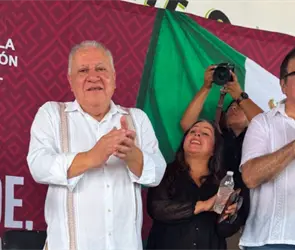 "No me lo esperaba": habitantes de Monte Sinaí sorprenden a Rafael Marín Mollinedo en recorrido por Quintana Roo "No me lo esperaba": habitantes de Monte Sinaí sorprenden a Rafael Marín Mollinedo en recorrido por Quintana Roo