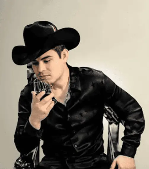 El ataque armado registrado la noche del lunes 10 de agosto en una taquería de la colonia La Cima, en Zapopan, Jalisco, donde se encontraban familiares del cantante de música regional mexicana Alfredo Olivas. RRSS.
