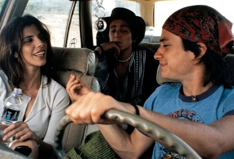 Y tu mamá también fue una película mexicana del 2001, dirigida por Alfonso Cuarón, que protagonizaron Diego Luna y Gael García. La historia narra el viaje de dos mejores amigos de diferentes clases sociales que compiten por el amor de una mujer mayor que ellos mientras hacen un viaje a la playa. Y tu mamá también fue una película mexicana del 2001, dirigida por Alfonso Cuarón, que protagonizaron Diego Luna y Gael García. La historia narra el viaje de dos mejores amigos de diferentes clases sociales que compiten por el amor de una mujer mayor que ellos mientras hacen un viaje a la playa.