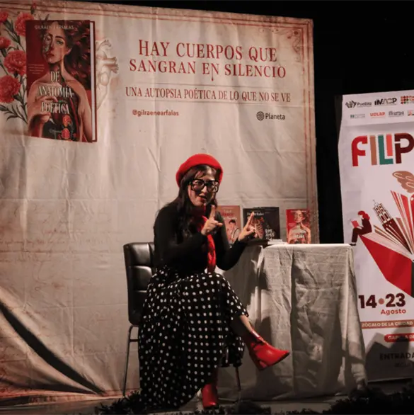 Gilraen Earfalas conquista a Puebla con su poes&iacute;a en Puebla