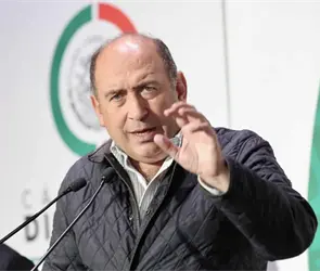 Rub&eacute;n Moreira se lanza contra Noro&ntilde;a: "Si no se levanta a trabajar ni a ba&ntilde;arse, menos tomar&aacute; las armas"