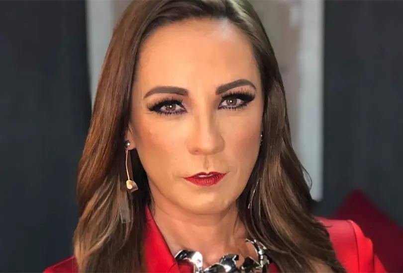 Consuelo Duval es una de las actrices y comediantes mexicanas más reconocidas, con una trayectoria artística que abarca más de tres décadas.