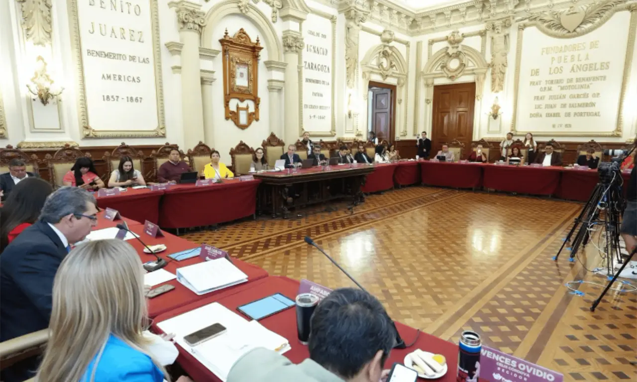  Durante la sesión también se sometió a consideración del Cabildo un dictamen relacionado con las solicitudes de jubilación de personas trabajadoras del Ayuntamiento de Puebla. 