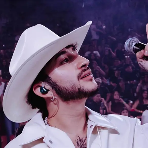 Nos apagaron la voz: Le quitan visa a cantante mexicano a días de haber iniciado su gira en EE. UU. Nos apagaron la voz: Le quitan visa a cantante mexicano a días de haber iniciado su gira en EE. UU.