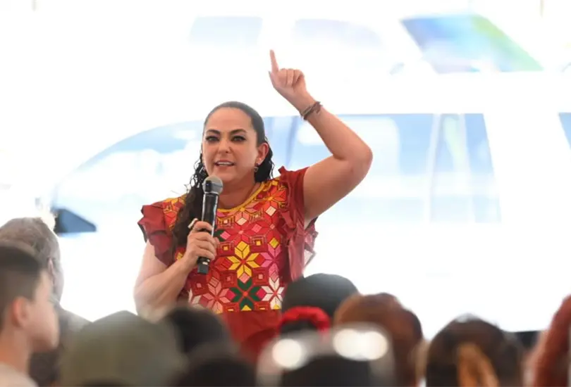 Olga Sosa presenta propuesta para proteger la actividad salinera de Altamira.