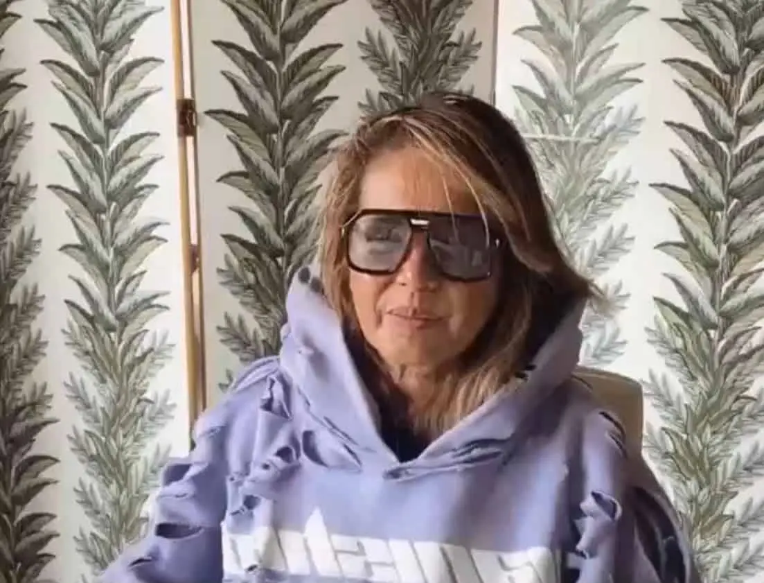 Aunque ha mostrado mejoría en su estado de salud, recientemente su hermana Marilé Andrade reveló que ya comenzó a despedirse de sus familiares y compró un nicho en la Basílica de Guadalupe.<br> Aunque ha mostrado mejoría en su estado de salud, recientemente su hermana Marilé Andrade reveló que ya comenzó a despedirse de sus familiares y compró un nicho en la Basílica de Guadalupe.<br>