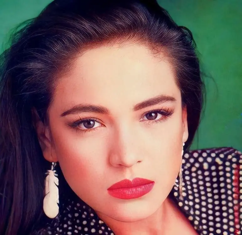 Más adelante formó parte de programas como 'Netas Divinas', 'MoJoe' y 'Montse y Joe', además de regresar brevemente a la actuación en la serie 'Mujeres asesinas'. Más adelante formó parte de programas como 'Netas Divinas', 'MoJoe' y 'Montse y Joe', además de regresar brevemente a la actuación en la serie 'Mujeres asesinas'.