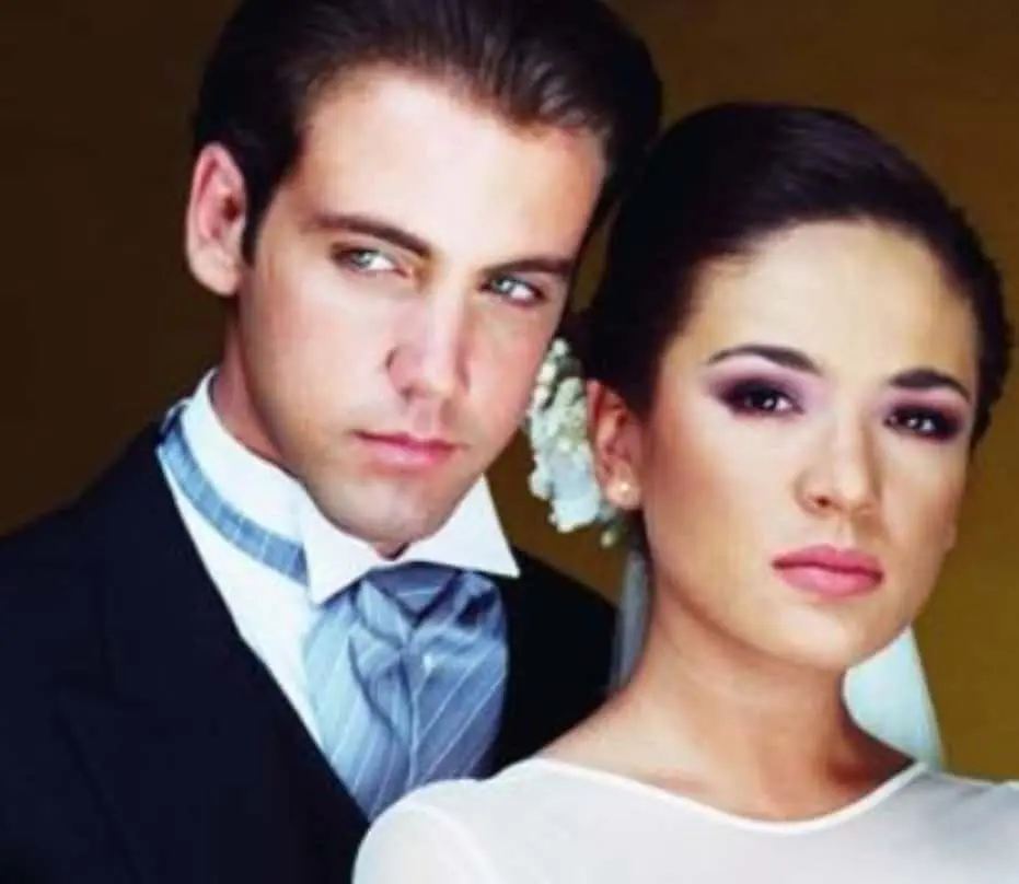 Posteriormente consiguió papeles protagónicos en producciones como 'Las secretas intenciones' y 'Buscando el paraíso'.<br> Posteriormente consiguió papeles protagónicos en producciones como 'Las secretas intenciones' y 'Buscando el paraíso'.<br>
