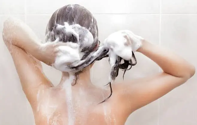 Antes de comprar un shampoo, Profeco recomienda comparar sus características y elegir el que mejor se adapte a las necesidades de cada tipo de cabello. Especial