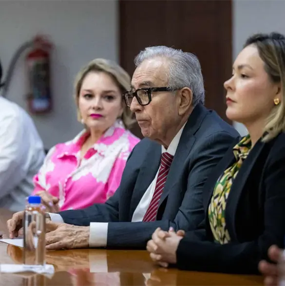 Tras mensaje de Sheinbaum, Rub&eacute;n Rocha Moya solicita licencia como gobernador, otra vez