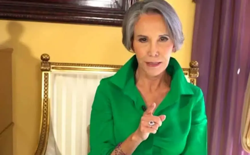 Florinda Meza aprovech&oacute; la atenci&oacute;n medi&aacute;tica para estrenar un documental de su vida, donde relat&oacute; su versi&oacute;n de la historia.