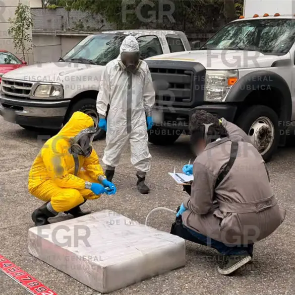 ¡Alerta en CDMX! Aseguran 480 kilos de mercurio, sustancia peligrosa en paquetería de la GAM