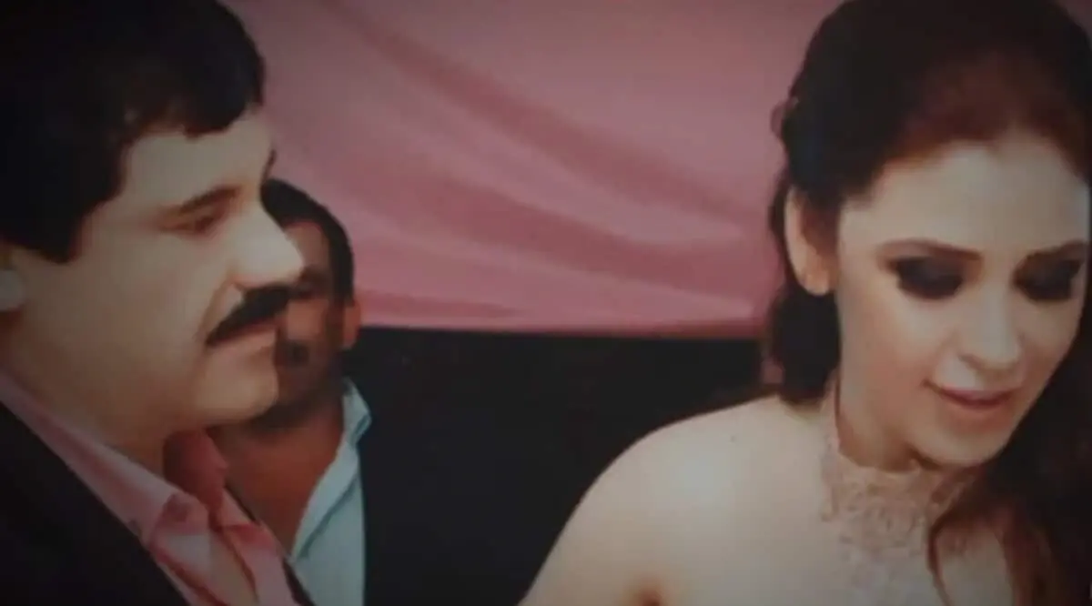  Emma Coronel contó detalles inéditos de su relación y matrimonio con “El Chapo” Guzmán, desde cómo se conocieron hasta cómo fue la celebración de su boda en Durango. 
