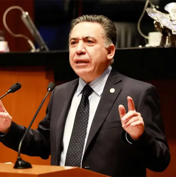 Enrique Inzunza rompe con Morena y va como independiente en el Senado en medio de investigaciones