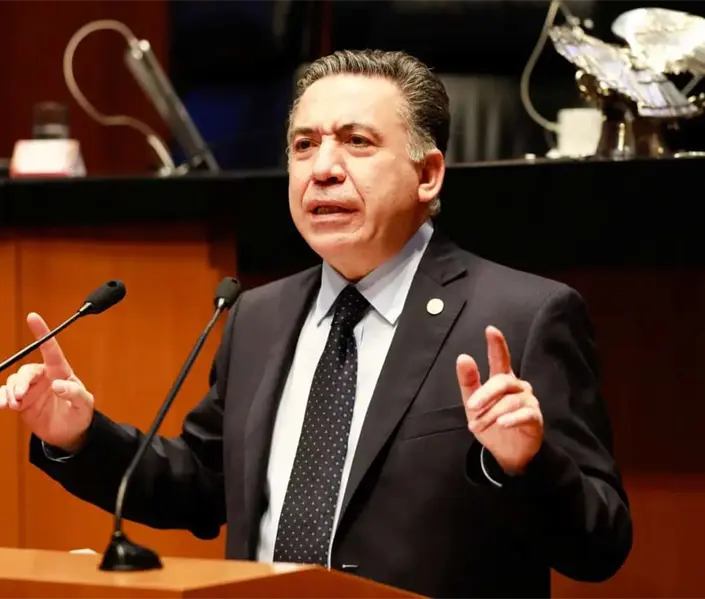 Enrique Inzunza rompe con Morena y va como independiente en el Senado en medio de investigaciones