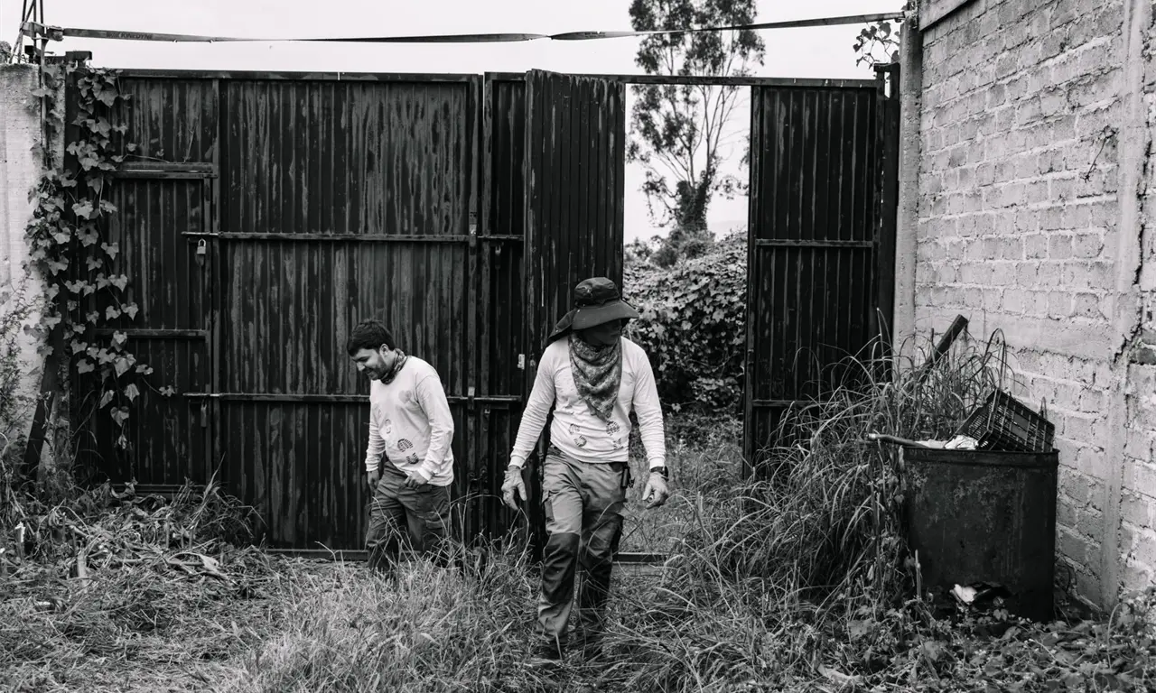  Sangre, ropa quemada y tambos: descubren presunto rancho del terror en Tlajomulco 