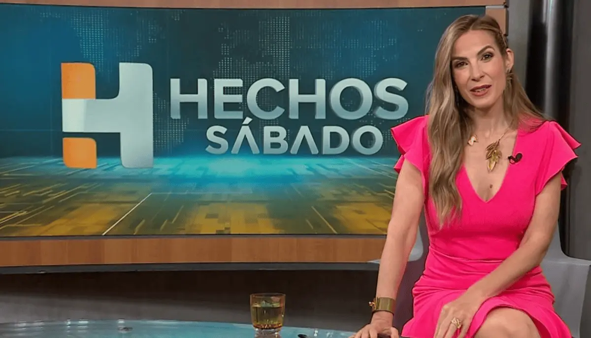 Carolina Rocha se va de TV Azteca tras 20 años. FB: Hechos Sábado.