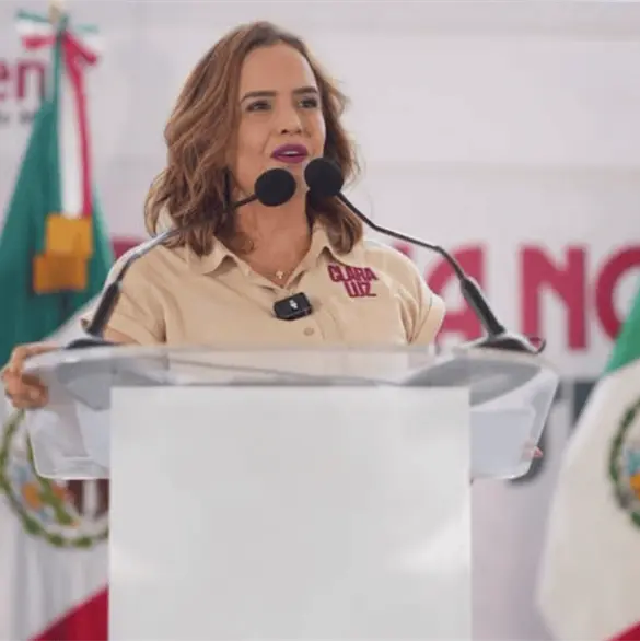 "Era el bastión priista": Clara Luz Flores confunde a Morena con el PRI y desata ola de abucheos "Era el bastión priista": Clara Luz Flores confunde a Morena con el PRI y desata ola de abucheos