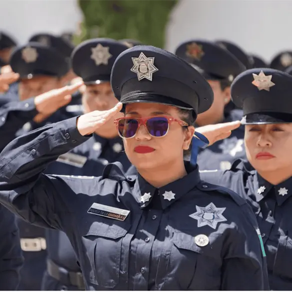 Reconocen a policías de Puebla; recibirán bono y aumento salarial Reconocen a policías de Puebla; recibirán bono y aumento salarial