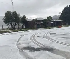 &iexcl;La M&eacute;xico-Toluca se vuelve un caos! Granizada cubre de blanco La Marquesa | VIDEOS