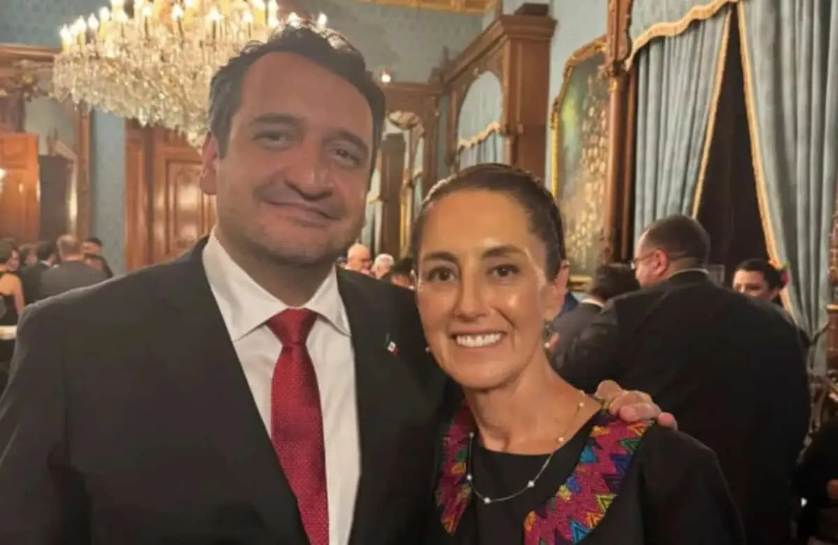  Andy López Beltrán retomó el mensaje de la presidenta sobre la soberanía de México y afirmó que la Cuarta Transformación se mantiene firme bajo el gobierno de Claudia Sheinbaum. 
