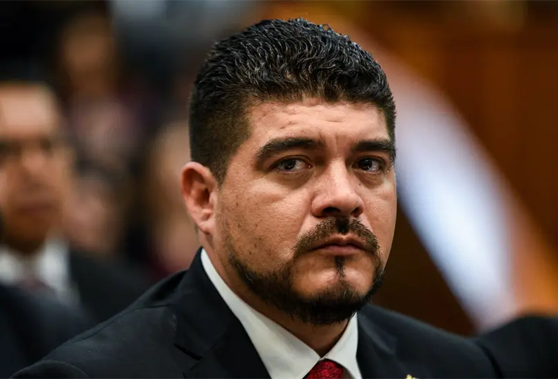 Zenyazen Escobar también fue secretario de Educación Pública en Veracruz. Zenyazen Escobar también fue secretario de Educación Pública en Veracruz.