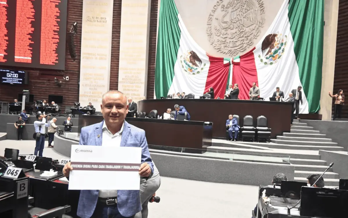 El diputado federal Benito Aguas Atlahua murió a los 45 años de edad, después de que fue víctima de un ataque a balazos en Veracruz. Especial
