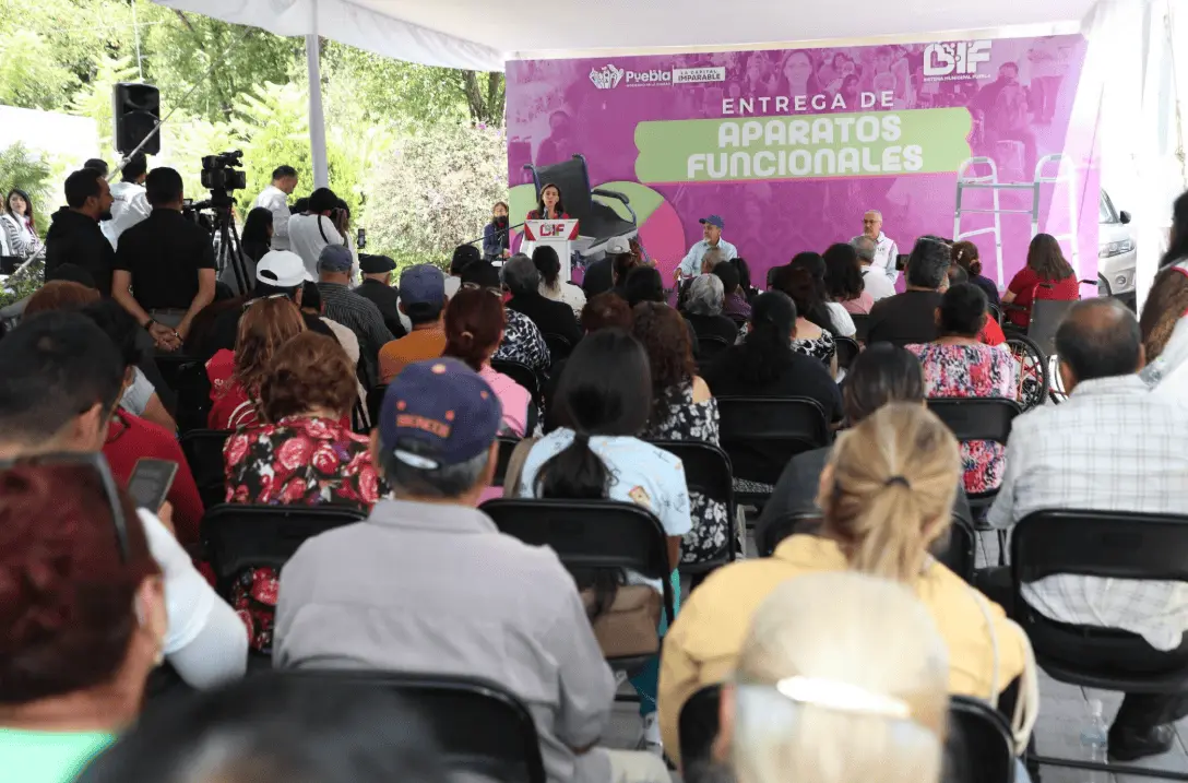 La entrega de las 69 ayudas funcionales se suma a las acciones que desarrolla el DIF Puebla Capital para brindar atención a sectores que requieren apoyos específicos. RRSS.