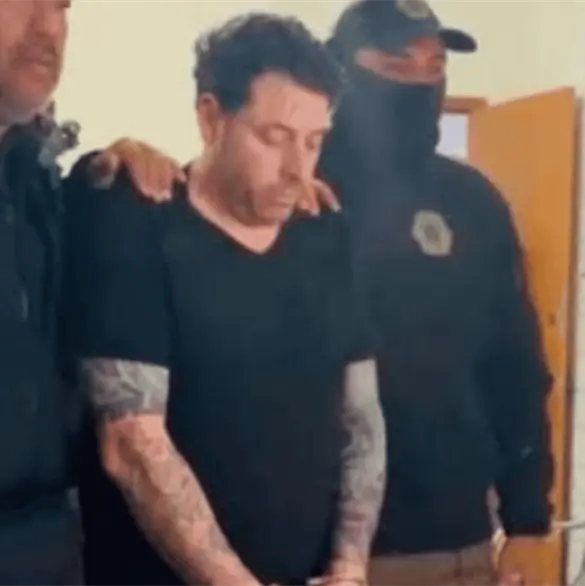 ¿Cuánto les ofreció?: Diego Sebastián intentó sobornar a los policías para que lo dejaran escapar tras el multihomicidio ¿Cuánto les ofreció?: Diego Sebastián intentó sobornar a los policías para que lo dejaran escapar tras el multihomicidio