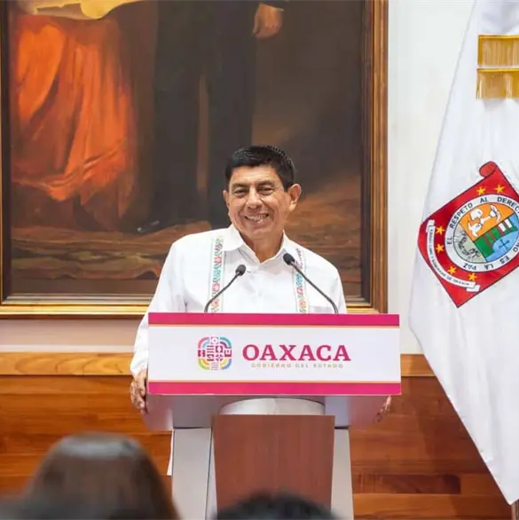 Nueva Constitución de Oaxaca: estos son los cambios que propone el gobierno de Salomón Jara Nueva Constitución de Oaxaca: estos son los cambios que propone el gobierno de Salomón Jara